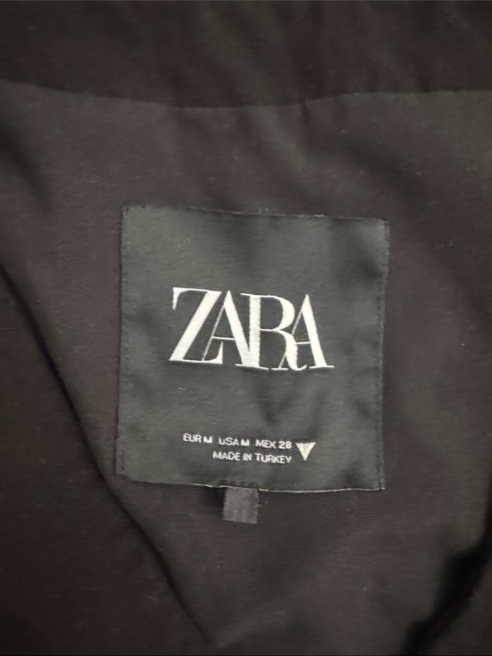 Zara Black Tailored Button Vest - Picture 2 of 7
